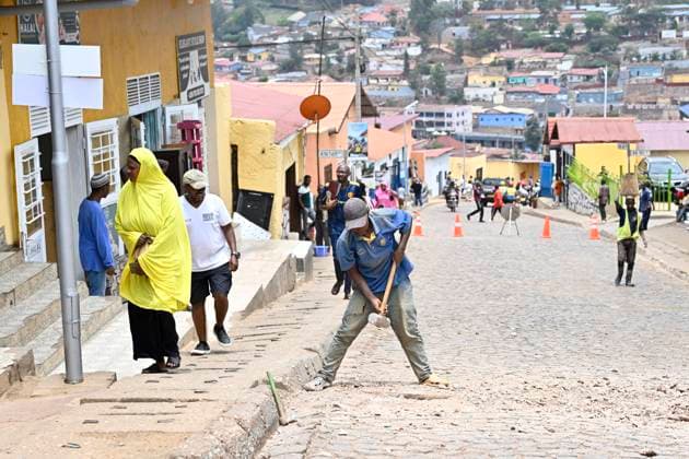 UCI 2025 Road World Championship, WM, Weltmeisterschaft Kigali 28 09 2025 KIGALI, RWANDA - SEPTEMBER 28 : Illustration picture of the mur de Kigali pictured during a training ride prior to the Men Elite cycling road race of the UCI Road World Championships 2025 92nd edition an UCI World Championships cycling race of 267.5 km with start in Kigali and finish in Kigali on September 28, 2025 in Kigali, Rwanda, 28 09 2025 Kigali Rwanda  Copyright: xJanxDexMeuleneirx