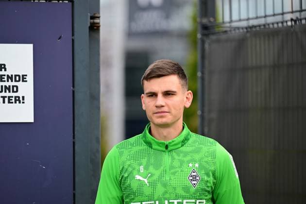 24 09 2025 Moenchengladbach Football, Men, Season 2025 2026, Training Borussia Moenchengladbach Yannik Engelhardt Gladbach DFL regulations prohibit any use of photographs as image sequences and or quasi video Borussia Park NRW Germany