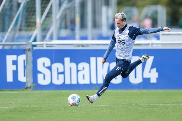 24 09 2025, Football, Season 2025 2026, Training FC Schalke 04, Finn Porath FC Schalke 04 , Gelsenkirchen Training ground FC Schalke 04 NRW Germany xRHR PHOTO YYx Copyright: RHR-FOTOx RHR-FOTO YY