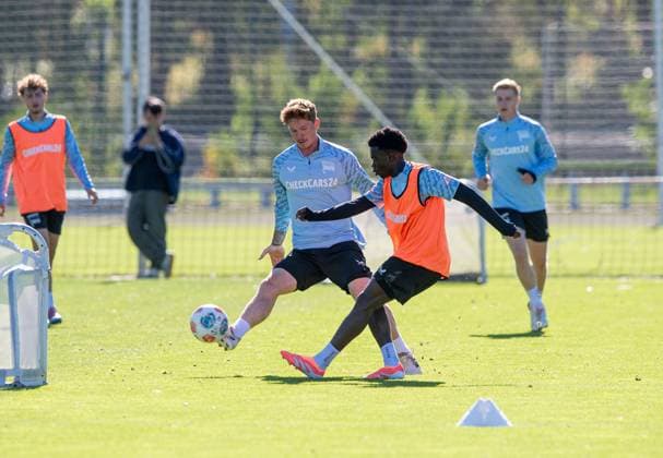 Soccer, Men, Season 2025 26, 2 Bundesliga, Hertha BSC, Training, f l Sebastian Grönning Hertha BSC , Boris Mamuzah Lum Hertha BSC , 24 09 2025, Copyright: xSebastianxRäppold MatthiasxKochx