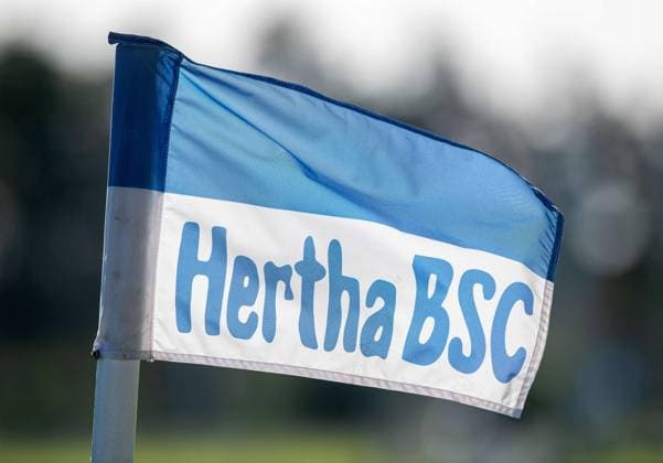 Soccer, Men, Season 2025 26, 2 Bundesliga, Hertha BSC, Training, Corner flag, 24 09 2025, Copyright: xSebastianxRäppold MatthiasxKochx