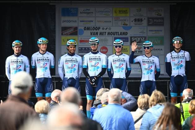 Omloop van Het Houtland 2025 Cycling Race LICHTERVELDE, BELGIUM - SEPTEMBER 24 : Bahrain - Victorius riders during the 78th edition of Omloop van Het Houtland an UCI Class 1.1 one day cycling road race for Men Elite of 198,7 km with start in Eernegem and finish in Lichtervelde on September 24, 2025 in Lichtervelde, Belgium, 24 09 2025 Lichtervelde Belgium  Copyright: xGvgx