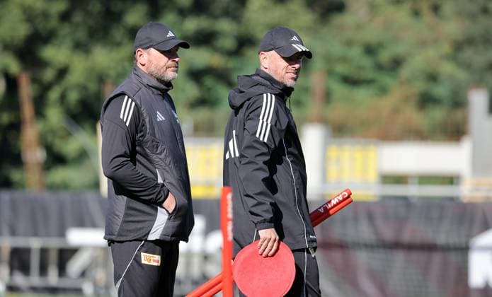 Coach Steffen Baumgart, Co Coach Sebastian Bönig Action Upper Body Sport Football Soccer Training 1 Bundesliga Men DFL Season 2025 2026 24 09 2025 1 FC Union Berlin FCU DFL regulations prohibit any use of photographs as image sequences and or quasi video