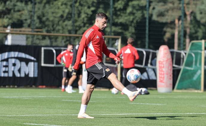 Josip Juranovic single image cropping action sport soccer soccer training 1 Bundesliga men DFL season 2025 2026 24 09 2025 1 FC Union Berlin FCU DFL regulations prohibit any use of photographs as image sequences and or quasi video