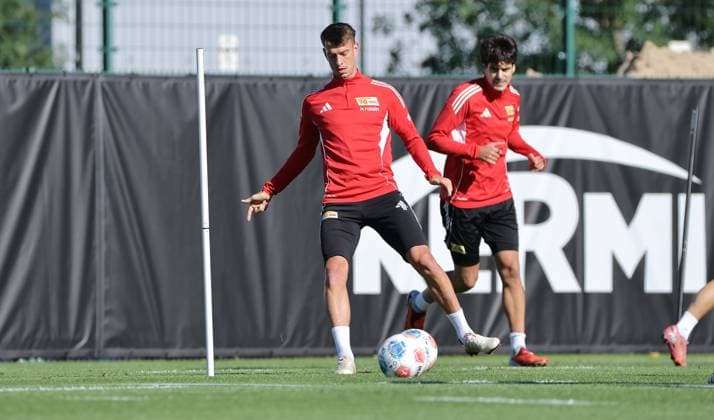 Janik Haberer on the ball, Diogo Leite Sport Football Soccer Training 1 Bundesliga Men DFL Season 2025 2026 24 09 2025 1 FC Union Berlin FCU DFL regulations prohibit any use of photographs as image sequences and or quasi video