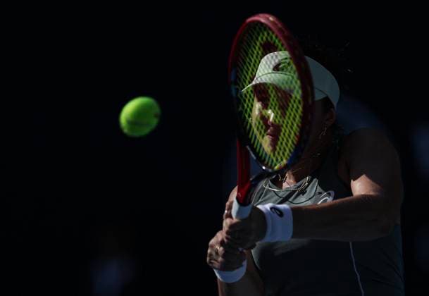 (250924) -- BEIJING, Sept. 24, 2025 -- Eva Lys hits a return during the women s singles first round match between Zhang Ruien of China and Eva Lys of Germany at 2025 China Open tennis tournament in Beijing, China, Sept. 24, 2025. ) (SP)CHINA-BEIJING-TENNIS-CHINA OPEN-WOMEN S SINGLES-FIRST ROUND (CN) BaixXuefei 