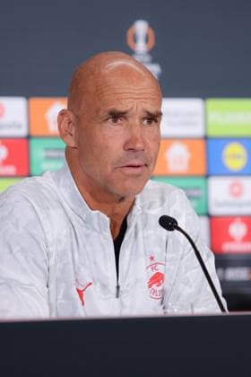 SOCCER - UEFA EL, RBS vs Porto SALZBURG,AUSTRIA,24.SEP.25 - SOCCER - UEFA Europa League, Red Bull Salzburg vs FC Porto, preview, press conference, PK, Pressekonferenz RBS. Image shows head coach Thomas Letsch (RBS).  GEPAxpictures xMathiasxMandl