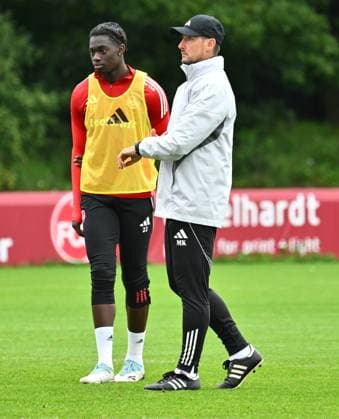 24 09 2025 Soccer 2 Soccer Bundesliga Season 2025 2026 1 FC Nürnberg Nuernberg FCN Club Training Sportfoto Zink xwoxzix Mustapha Hindolo 22, 1 FC Nürnberg FCN Miroslav Miro Klose Coach 1 FC Nürnberg FCN