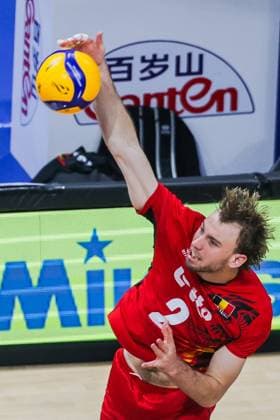 (250924) -- PASAY CITY, Sept. 24, 2025 -- Ferre Reggers of Belgium competes during the quarterfinal match between Italy and Belgium at the FIVB Men s World Championship, WM, Weltmeisterschaft 2025 in Pasay City, the Philippines, Sept. 24, 2025. ) (SP)PHILIPPINES-PASAY CITY-VOLLEYBALL-FIVB MEN S WORLD CHAMPIONSHIP 2025-ITA VS BEL RouellexUmali 