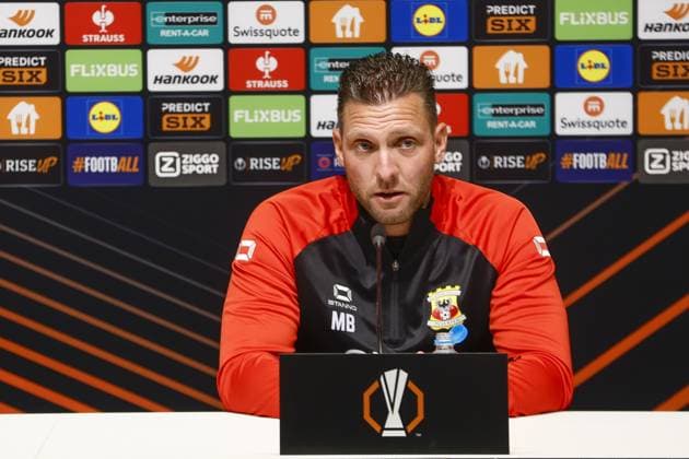 DEVENTER , 24-09-2025 , Stadium De Adelaarshorst , season 2025 2026 , UEFA Europa League League phase . press conference, PK, Pressekonferenz and training before the Europa League match between Go Ahead Eagles and FCSB, Picture shows GA Eagles trainer coach Melvin Boel Press conference and training before Go Ahead Eagles - FCSB  x31173196x Copyright: