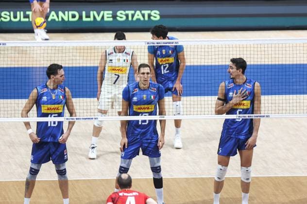 2025.09.24 Pasay City Manila siatkowka mezczyn Mistrzostwa Swiata FIVB 2025 Wlochy - Belgia N z Yuri Romano Roberto Russo Alessandro Michieletto Foto Szymon Gorski PressFocus 2025.09.24 Pasay City Manila volleyball men FIVB Men s World Championship, WM, Weltmeisterschaft 2025 ITALY v BELGIUM FIVB Men s World Championship 2025 Italy - Belgium quarter finals Credit: Szymon Gorski PressFocus NEWSPIX.PL --- newspix.pl 