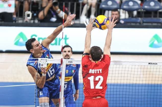 2025.09.24 Pasay City Manila siatkowka mezczyn Mistrzostwa Swiata FIVB 2025 Wlochy - Belgia N z Yuri Romano Foto Szymon Gorski PressFocus 2025.09.24 Pasay City Manila volleyball men FIVB Men s World Championship, WM, Weltmeisterschaft 2025 ITALY v BELGIUM FIVB Men s World Championship 2025 Italy - Belgium quarter finals Credit: Szymon Gorski PressFocus NEWSPIX.PL --- newspix.pl 