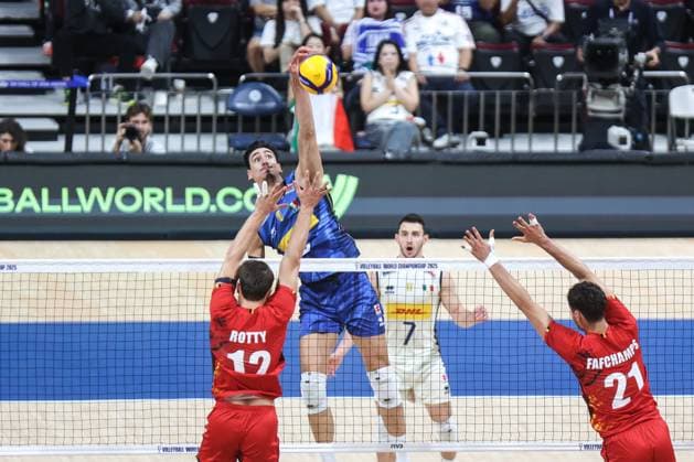 2025.09.24 Pasay City Manila siatkowka mezczyn Mistrzostwa Swiata FIVB 2025 Wlochy - Belgia N z Alessandro Michieletto Foto Szymon Gorski PressFocus 2025.09.24 Pasay City Manila volleyball men FIVB Men s World Championship, WM, Weltmeisterschaft 2025 ITALY v BELGIUM FIVB Men s World Championship 2025 Italy - Belgium quarter finals Credit: Szymon Gorski PressFocus NEWSPIX.PL --- newspix.pl 