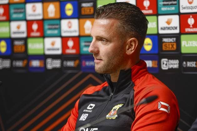 DEVENTER , 24-09-2025 , Stadium De Adelaarshorst , season 2025 2026 , UEFA Europa League League phase . press conference, PK, Pressekonferenz and training before the Europa League match between Go Ahead Eagles and FCSB, Picture shows GA Eagles trainer coach Melvin Boel Press conference and training before Go Ahead Eagles - FCSB  x31173336x Copyright: