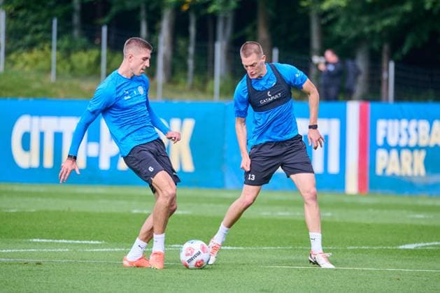 24 09 2025, Football, Men, 2 BL, Season 2025 2026, Training Holstein Kiel Marko Ivezic vs Ivan Nekic Kiel, Projensdorf Projensdorf, Training ground, Kuns Schleswig Holstein Germany