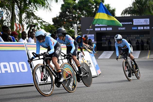 UCI 2025 Road World Championship, WM, Weltmeisterschaft Kigali 24 09 2025 KIGALI, RWANDA - SEPTEMBER 24 : Meert Marieke (BEL), Moerman Tess (BEL) and Van De Velde Julie (BEL) during the Mixed Elite Team Time Trial Mixed Relay of the UCI Road World Championships 2025 92nd edition an UCI World Championships cycling race of 42.4 km with start in Kigali and finish in Kigali on September 24, 2025 in Kigali, Rwanda, 24 09 2025 Kigali Rwanda  Copyright: xJanxDexMeuleneirx