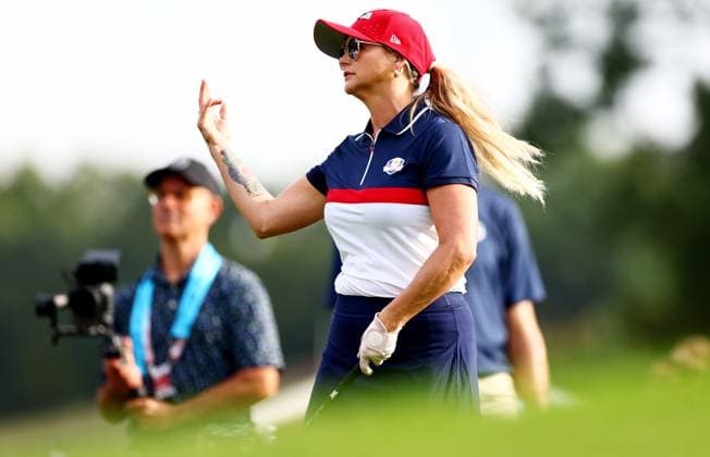 Miranda Lambert of Team USA during the Celebrity All-Star match. 2025 Ryder Cup, Celebrity Match, Golf, Bethpage Black Golf Course, New York, USA - 24 Sep 2025New York Bethpage Black Golf Course New York (NY) United States of America EDITORIAL USE ONLY No use with unauthorised audio, video, data, fixture lists, club league logos or live services. Online in-match use limited to 120 images, no video emulation. No use in betting, games or single club league player publications. Copyright: xJamesxMarsh Shutterstockx 15500192ab