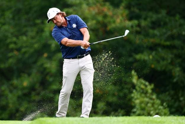 Teemu Selanne of Team Europe during the Celebrity All-Star match. 2025 Ryder Cup, Celebrity Match, Golf, Bethpage Black Golf Course, New York, USA - 24 Sep 2025New York Bethpage Black Golf Course New York (NY) United States of America EDITORIAL USE ONLY No use with unauthorised audio, video, data, fixture lists, club league logos or live services. Online in-match use limited to 120 images, no video emulation. No use in betting, games or single club league player publications.  Copyright: xJamesxMarsh Shutterstockx 15500192bq