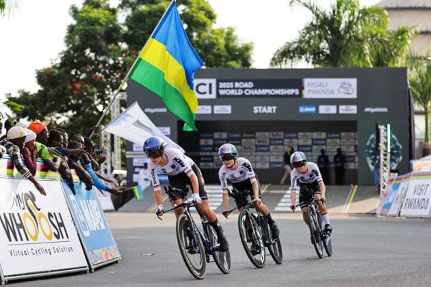 2025 UCI Road World Championships Picture by Alex Whitehead SWpix.com - 24 09 2025 - Cycling - 2025 UCI Road World Championships - Kigali Convention Centre, Kigali, Rwanda - Team Time Trial Mixed Relay - Franziska Koch (Germany), Justyna Czapla (Germany), Antonia Niedermaier (Germany) Copyright: x xSWpix.comx(t axPhotographyxHubxLtd)xAlexxWhitehead SWpix.comx SWP-3030-6460