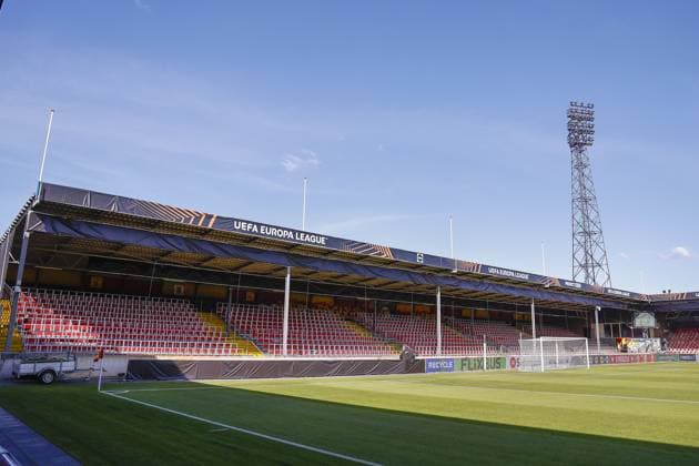 DEVENTER , 24-09-2025 , Stadium De Adelaarshorst , season 2025 2026 , UEFA Europa League League phase . press conference, PK, Pressekonferenz and training before the Europa League match between Go Ahead Eagles and FCSB, Picture shows Europa League branding in stadium Press conference and training before Go Ahead Eagles - FCSB  x31174163x Copyright: