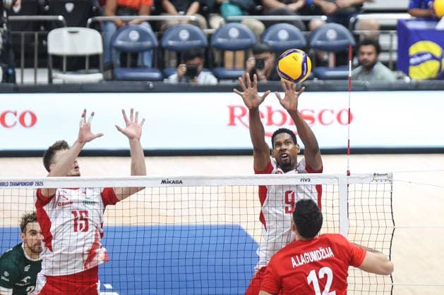 2025.09.24 Pasay City Manila siatkowka mezczyn Mistrzostwa Swiata FIVB 2025 Polska - Turcja N z JAKUB KOCHANOWSKI WILFREDO LEON Foto Szymon Gorski PressFocus 2025.09.24 Pasay City Manila Volleyball men FIVB Men s World Championship, WM, Weltmeisterschaft 2025 quarterfinal match Poland v Turkiye Polska - Turcja FIVB Men s World Championship 2025 Poland - Turkey quarter finals cwiercfinal Credit: Szymon Gorski PressFocus NEWSPIX.PL --- newspix.pl 