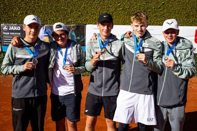 2 Place Baden Württemberg Gymnasium Englisches Institut Heidelberg, Jugend trainiert für Olympia Herbstfinale Tennis 2025, Berlin, TC 1899 Blau Weiss Berlin e V , 24 09 2025, Copyright: xClaudioxGärtnerx