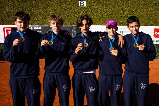 1 place Hamburg Stadtteilschule Alter Teichweg Hamburg, Jugend trainiert für Olympia Herbstfinale Tennis 2025, Berlin, TC 1899 Blau Weiss Berlin e V , 24 09 2025, Copyright: xClaudioxGärtnerx
