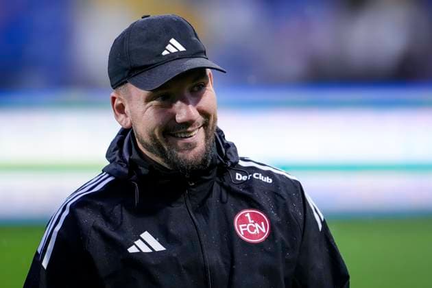 Thomas Oostendorp Coach, Head Coach, 1 FC Nürnberg , Single Image, Single Photo, Action, Action, 24 09 2025, Sinsheim Hoffenheim Germany , Soccer, Google Pixel Women Bundesliga, TSG 1899 Hoffenheim 1 FC Nürnberg, DFB DFL REGULATIONS PROHIBIT ANY USE OF PHOTOGRAPHS AS IMAGE SEQUENCES AND OR QUASI VIDEO xozx