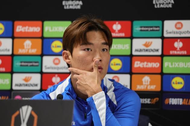 a press conference, PK, Pressekonferenz of Belgian soccer team KRC Genk, in Glasgow, United Kingdom, on Wednesday 24 September 2025. The team will play the Scottish team Rangers FC on Thursday, first game (out of 8) in the league phase of the UEFA Europa League competition. STEVE WELSH StevexWelsh  x135175934x