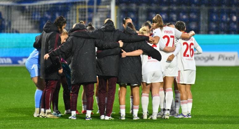 24 09 2025 Soccer Season 2025 2026 1 Google Pixel Women Bundesliga 04 Matchday TSG Hoffenheim 1 FC Nürnberg FCN Club Clubfrauen Sportfoto Zink xwoxzix Team Circle Team Team FCN