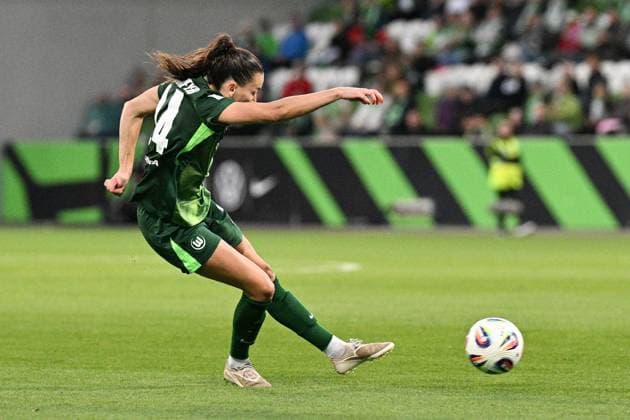 Soccer I Women I Season 2025 2026 I Bundesliga I 4 Matchday I VfL Wolfsburg SV Werder Bremen I 24 09 2025 Goal shot Maria Joelle Wedemeyer 24, VfL Wolfsburg Crop, close-up, portrait, portrait, single photo, single image, body Wolfsburg AOK Stadium Lower Saxony Germany Copyright: xLobeca InesxHähnelx