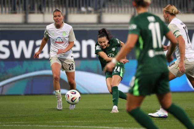 VfL Bremen, BL Frauen Wolfsburg, 24 09 2025, FUßBALL VfL Wolfsburg vs SV Werder Bremen, Google Pixel Frauen Bundesliga, Saison 2025 26 Joelle Wedemeyer VfL Wolfsburg Wolfsburg