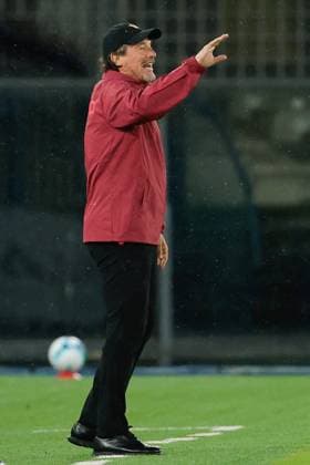 Giovanni Stroppa head coach of Venezia FC during the Italian Cup round of 16 match between Hellas Verona FC and Venezia FC at the Marcantonio Bentegodi Stadium on 24 September 2025 in Verona, Italy. during Hellas Verona FC vs Venezia FC, Italian football Coppa Italia match in Verona, Italy, September 24 2025  Copyright: xEmanuelexPennacchio IPAxSportx xipa-agency.netx xx IPA_65689044 IPA_Agency_IPA65689044