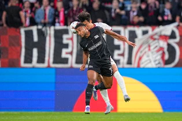 Europa League FC Midtjylland SK Sturm Graz FC Midtjylland s Han Beom Lee and Sturm Graz s Maurice Malone during the Europa League match between FC Midtjylland and SK Sturm Graz at the MCH Arena in Herning on Wednesday, September 24, 2025 , Herning Denmark  Copyright: BoxAmstrupx spdk20250924-190538-L