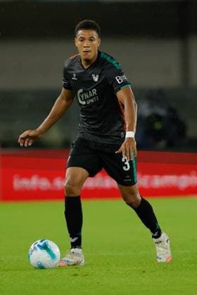 Joel Schingtienne of Venezia FC during the Italian Cup round of 16 match between Hellas Verona FC and Venezia FC at the Marcantonio Bentegodi Stadium on 24 September 2025 in Verona, Italy. during Hellas Verona FC vs Venezia FC, Italian football Coppa Italia match in Verona, Italy, September 24 2025  Copyright: xEmanuelexPennacchio IPAxSportx xipa-agency.netx xx IPA_65689149 IPA_Agency_IPA65689149
