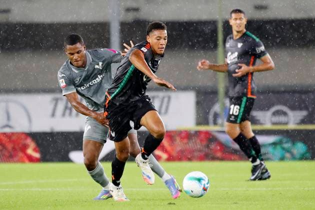 Joel Schingtienne (3 Venezia FC) during the Frecciarossa Italian Cup 2025 2026 soccer match between Hellas Verona and Venezia at Stadio Marcantonio Bentegodi in Verona , North Italy , Wednesday ,September 24, 2025. - Soccer  Copyright: xPaolaxGarbuio Lapressex