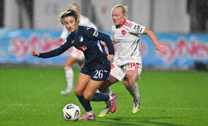 24 09 2025 Soccer Season 2025 2026 1 Google Pixel Women Bundesliga 04 Matchday TSG Hoffenheim 1 FC Nürnberg FCN Club Clubfrauen Sportfoto Zink xwoxzix Janna Grimm 26, TSG Hoffenheim Aleigh Gambone 16, 1 FC Nürnberg FCN