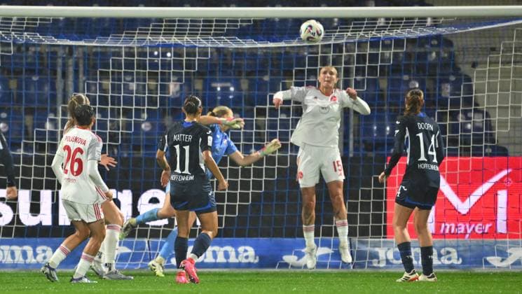 24 09 2025 Soccer season 2025 2026 1 Google Pixel Women Bundesliga 04 Matchday TSG Hoffenheim 1 FC Nürnberg FCN Club Clubfrauen Sportfoto Zink xwoxzix Oliwia Wos 15, 1 FC Nürnberg FCN clears on goal line