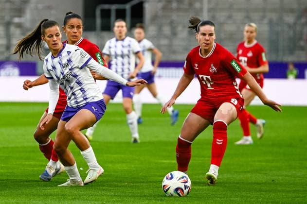 Shari van Belle Google Pixel Frauen Bundesliga SGS Essen 1 FC Köln 24 09 2025 Shari van Belle SGS Essen google Pixel Frauen Bundesliga, 04 Matchday, SGS Essen vs 1 FC Köln on September 24, 2025 at the stadium on Hafenstraße, Essen