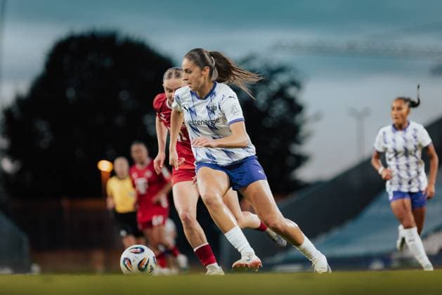Essen, Germany, September 24th 2025 Laureta Elmazi ( 11 - SGS Essen) during the Google Pixel Frauen Bundesliga match between SGS Essen and 1.FC Köln at Franz-Kremer-Stadion, in Cologne, Germany. (Gabor Baumgarten SPP) Copyright: xGaborxBaumgartenx xSPPx spp-en-GaBaSp-25_09_24_SGS Essen_1.FC Kln_Gabor_Baumgarten-524650