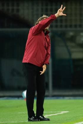 Giovanni Stroppa head coach of Venezia FC during the Italian Cup round of 16 match between Hellas Verona FC and Venezia FC at the Marcantonio Bentegodi Stadium on 24 September 2025 in Verona, Italy. during Hellas Verona FC vs Venezia FC, Italian football Coppa Italia match in Verona, Italy, September 24 2025  Copyright: xEmanuelexPennacchio IPAxSportx xipa-agency.netx xx IPA_65690541 IPA_Agency_IPA65690541