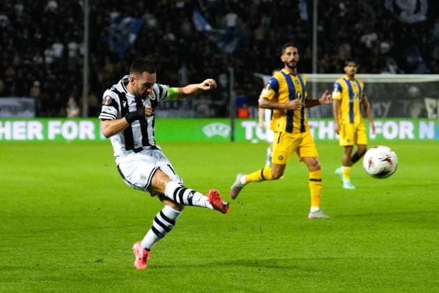 PAOK v Maccabi Tel Aviv - UEFA Europa League THESSALONIKI, GREECE - SEPTEMBER 24: PAOK’s Andrija Zivkovic in action during the football match between PAOK and Maccabi Tel Aviv on the 1st day of the 1st round of the League Phase of the Europa League at Toumba Stadium in Thessaloniki, Greece on September 24, 2025. Konstantinos Tsakalidis Anadolu Thessaloniki Greece. Editorial use only. Please get in touch for any other usage.  Copyright: x2025xAnadoluxKonstantinosxTsakalidisx