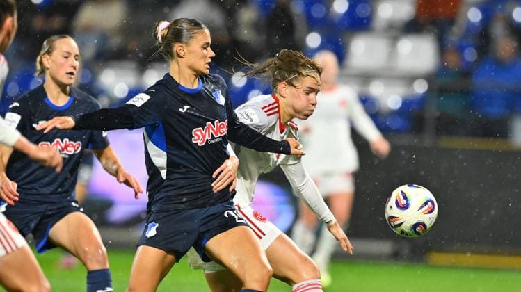 24 09 2025 Soccer Season 2025 2026 1 Google Pixel Women Bundesliga 04 Matchday TSG Hoffenheim 1 FC Nuremberg FCN Club Clubfrauen Sportfoto Zink xwoxzix Selina Cerci 29, TSG Hoffenheim Beatrix Fördös Foerdoes 27, 1 FC Nuremberg FCN