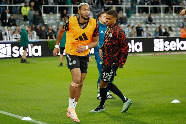 24th September 2025; St James Park, Newcastle, England; Carabao Cup Football, Newcastle United versus Bradford City; Joelinton of Newcastle United warms up  CraigxCowan