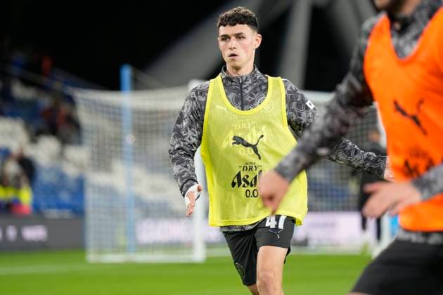 Huddersfield Town v Burton Albion, Huddersfield, UK - 20 Sep 2025 Phil Foden of Manchester City during the Sky Bet League 1 Match between Huddersfield Town and Burton Albion at Accu Stadium on 20 September. Huddersfield Accu Stadium Yorkshire GBR Copyright: xHarryxCornish PPAUKx PPA-217573