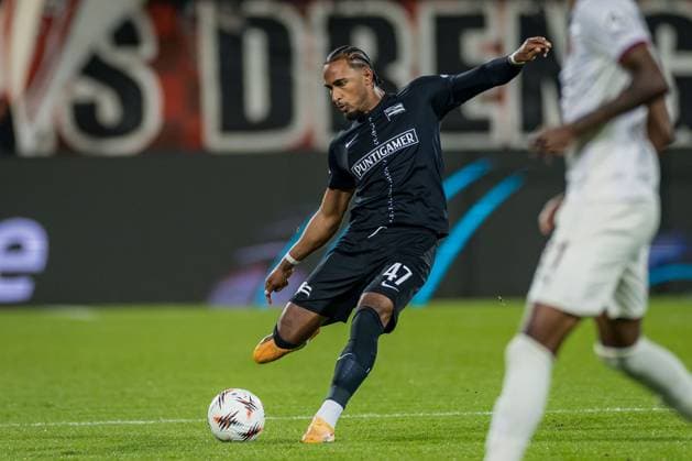 SOCCER - UEFA EL, Midtjylland vs Sturm HERNING,DENMARK,24.SEP.25 - SOCCER - UEFA Europa League, FC Midtjylland vs SK Sturm Graz. Image shows Emanuel Aiwu (Sturm).  GEPAxpictures xMatthiasxTrinkl