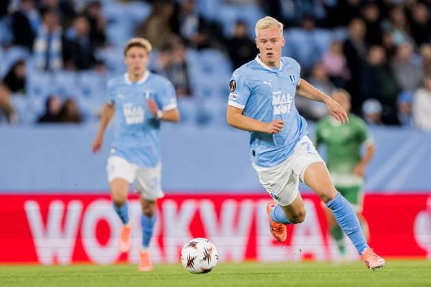 250924 Otto Rosengren of Malmö FF during the UEFA Europa League football match between Malmö FF and Ludogorets on September 24, 2025 in Malmö Photo Petter Arvidson BILDBYRAN kod PA PA1085 fotboll football soccer fotball uefa europa league europa league malmö ff ludogorets bbeng bbauto  Copyright: PETTERxARVIDSON BB250924PA107