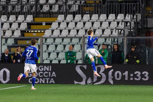 Jesus Rodriguez (Como 1907) celebrates after scoring a goal during Como 1907 vs US Sassuolo, Italian football Coppa Italia match in Como, Italy, September 24 2025  Copyright: xMattiaxMartegani IPAxSportx xipa-agency.netx xx IPA_65692618 IPA_Agency_IPA65692618