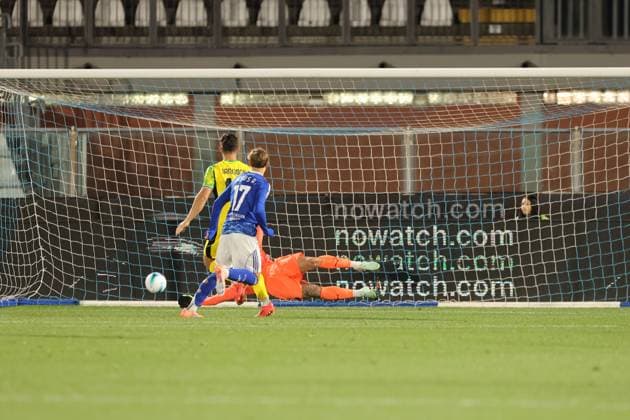 Como™s Como 1907 s jesus Rodriguez goal during the Frecciarossa Italian Cup 2025 2026 soccer match between Como and Sassuolo at Stadio Giuseppe Sinigaglia in Como , North Italy , Wednesday , September 24 2025. - Soccer  Copyright: xAntonioxSaia LaPressex