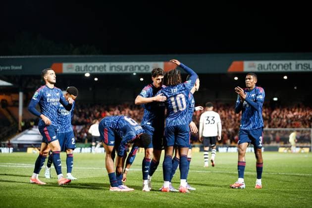 Port Vale v Arsenal Carabao Cup Eberechi Eze of Arsenal scores his teams first goal during the Carabao Cup Third Round match at Vale Park, Burslem UK Newspapers OUT Copyright: xMaxxTomlinsonx FIL-22273-0031